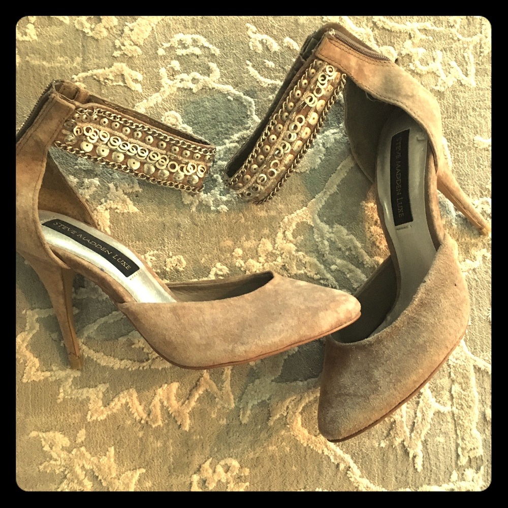 Taupe suede heels Steve Madden luxe 7